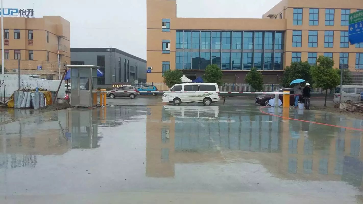 唐县唐县成都市物流公司道闸
